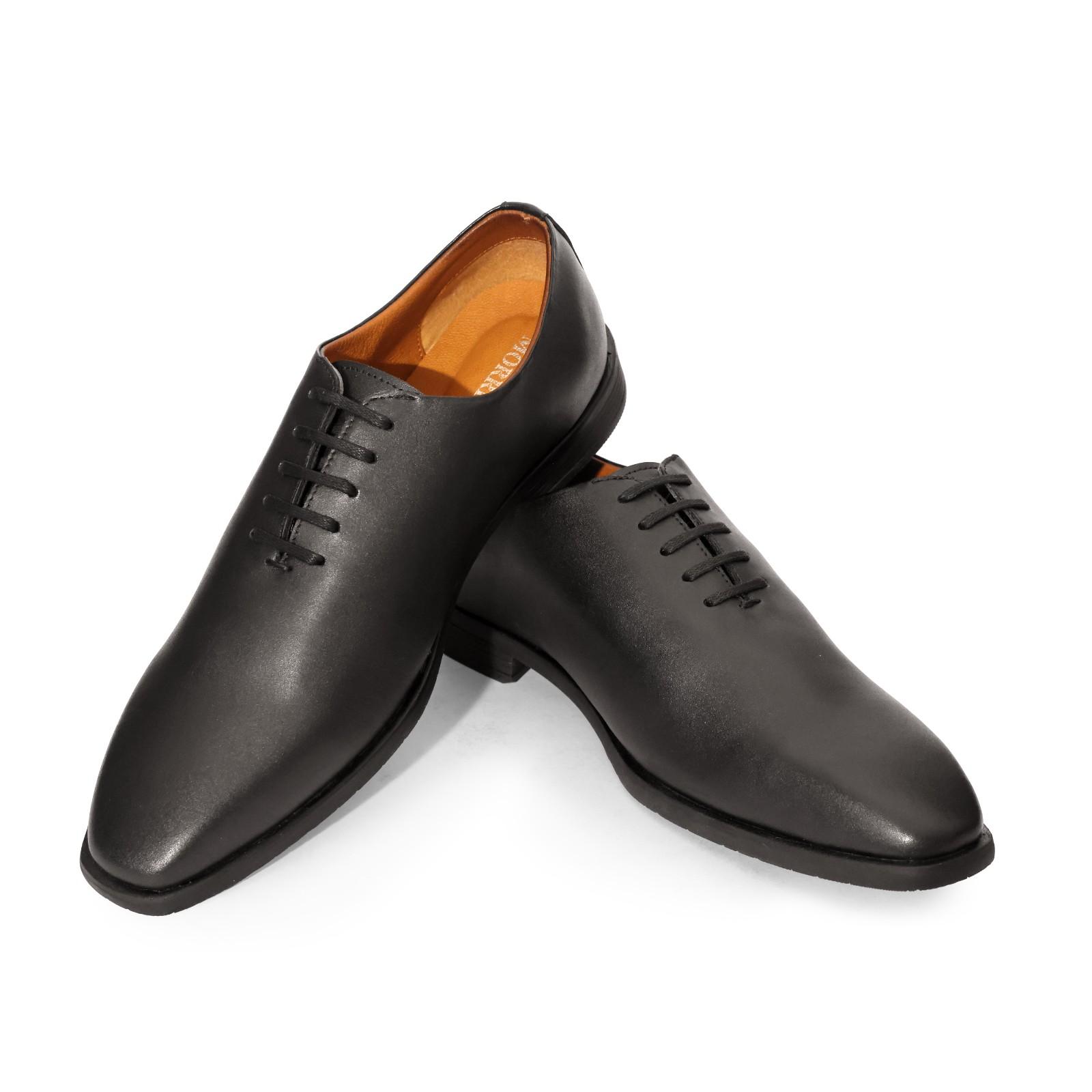 Why a Wholecut Oxford Costs What It Costs